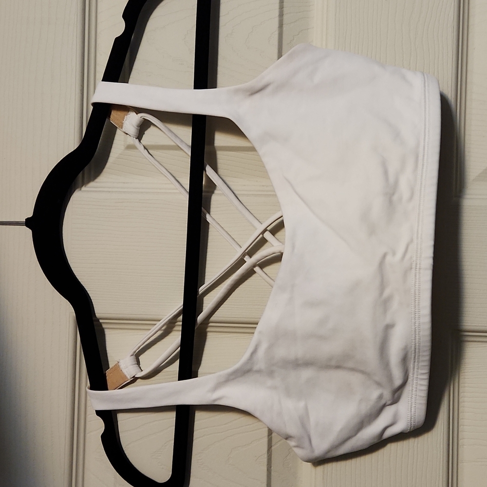 Lululemon white sport bra